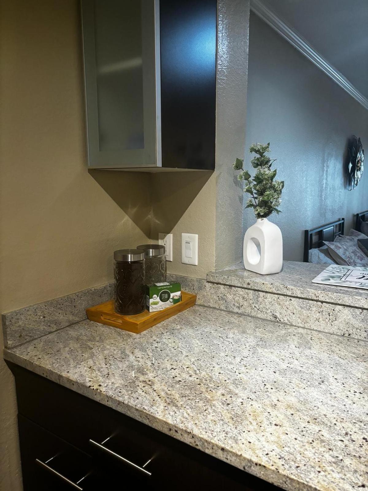 Sweet Studios Universal Loft Free Parking And Wifi Los Angeles Luaran gambar